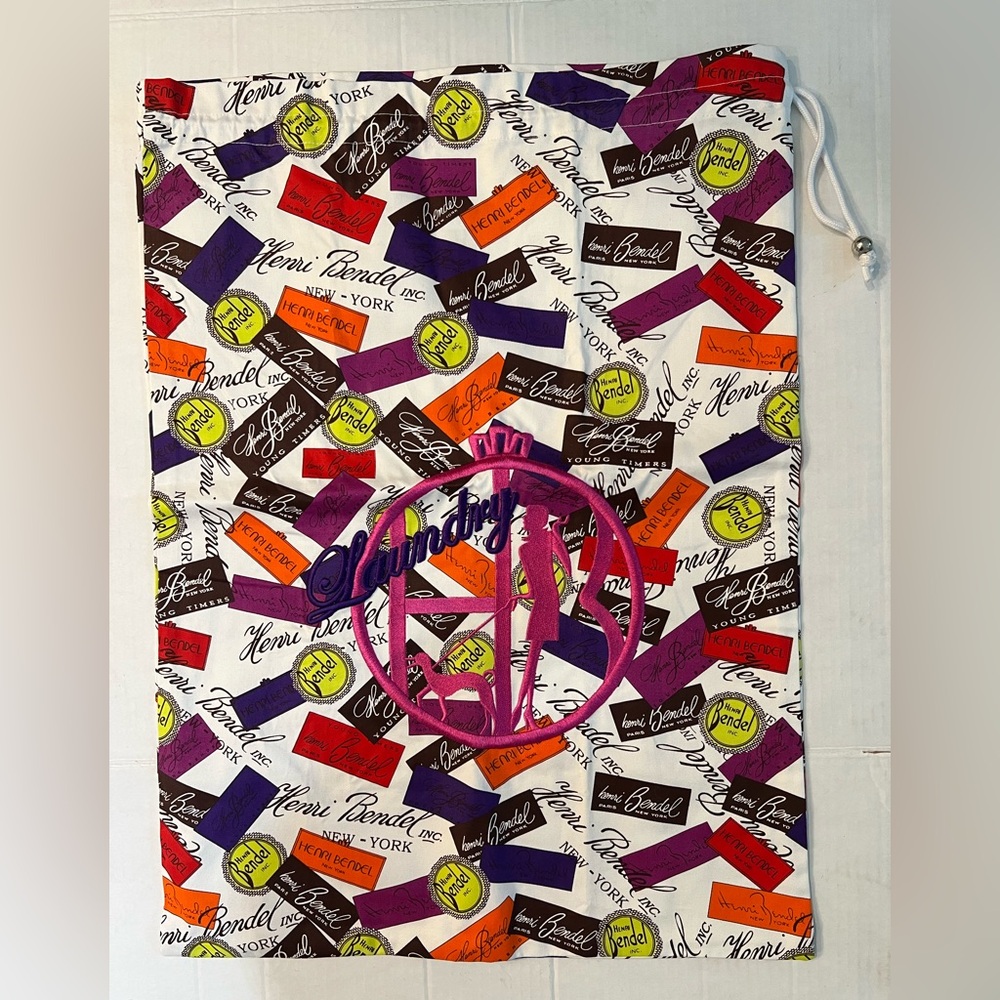 HENRI BENDEL NWOT LAUNDRY BAG WITH DRAWSTRING